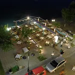 Kiani Akti Otel 2*