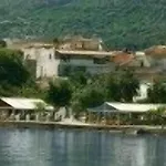 Otel Kiani Akti 2*