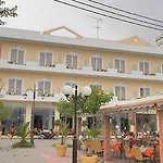 Otel Kiani Akti 2*