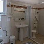 Otel Kiani Akti