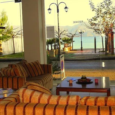 Kiani Akti Hotel 2*